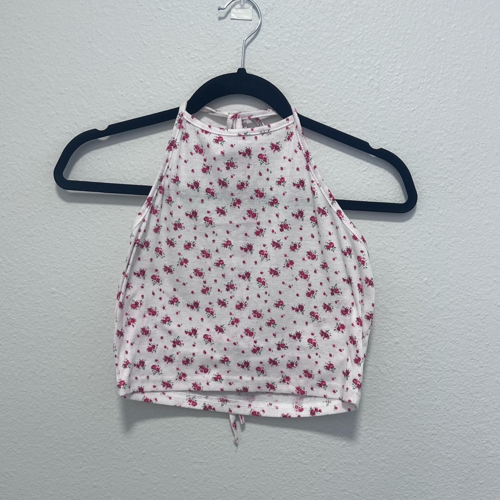 SHEIN White and Red Floral Cropped Halter Top Size Medium